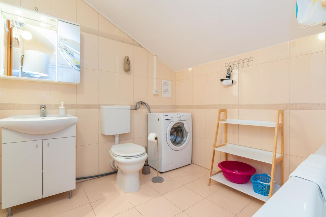 Apartment Mimoza 5, Baska, Krk Exteriör bild