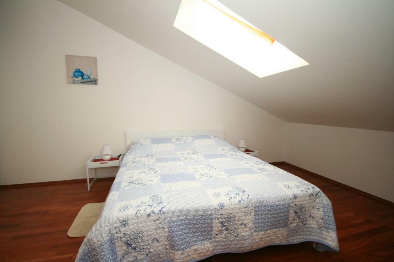 Apartment Mimoza 5, Baska, Krk Exteriör bild
